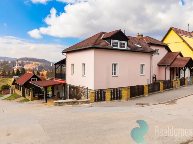 Prodej rodinného domu, Český Krumlov, Hřbitovní, 270 m2
