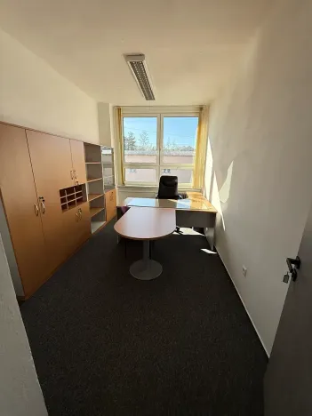 Pronájem kanceláře, Boršov nad Vltavou, Průmyslová, 14 m2