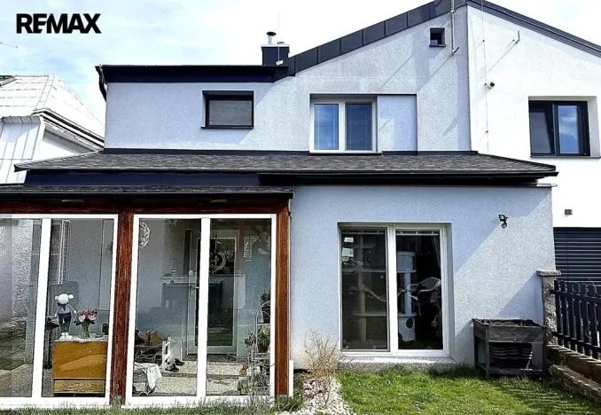 Prodej rodinného domu, Karlovy Vary - Stará Role, Slezská, 179 m2