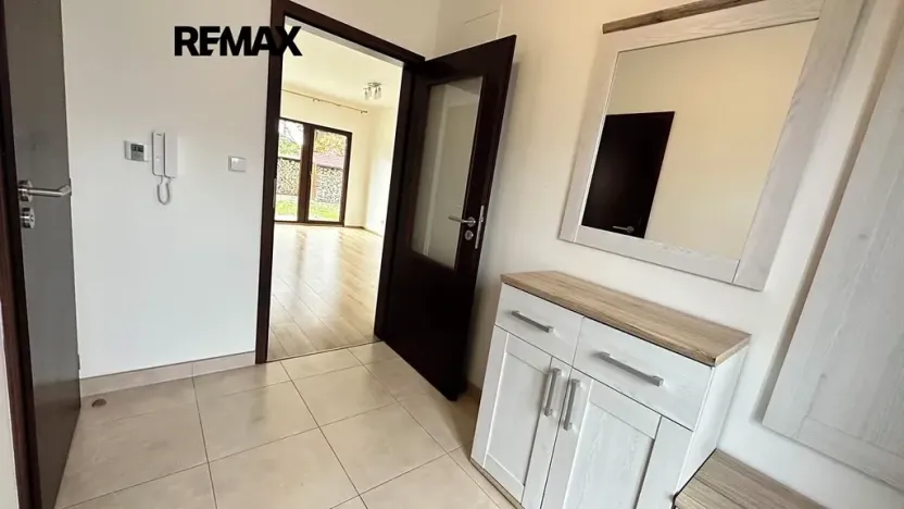 Pronájem rodinného domu, Králův Dvůr, Větrná, 80 m2