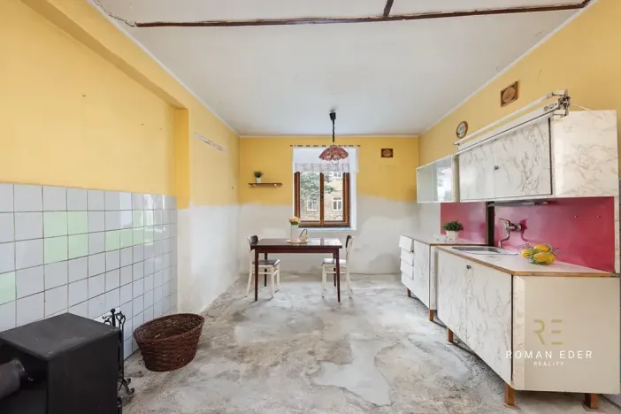 Prodej vícegeneračního domu, Chotiněves, 495 m2