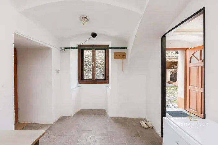 Prodej vícegeneračního domu, Chotiněves, 495 m2