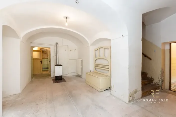 Prodej vícegeneračního domu, Chotiněves, 495 m2