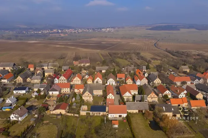 Prodej vícegeneračního domu, Chotiněves, 495 m2