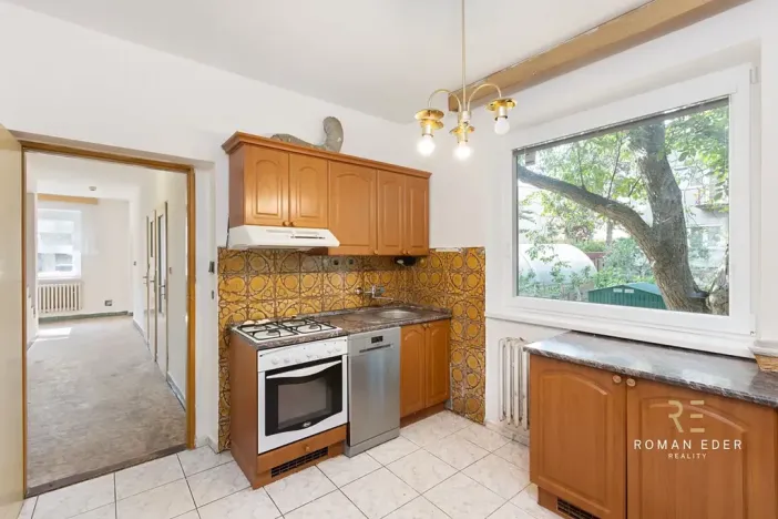 Prodej vícegeneračního domu, Praha - Záběhlice, Střemchová, 348 m2