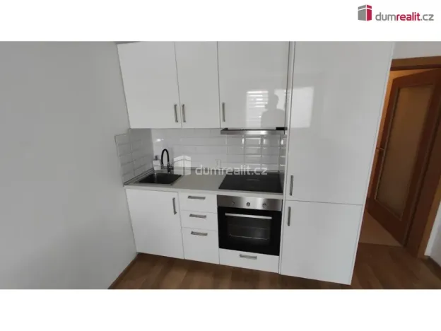 Pronájem bytu 1+kk, Praha - Horní Měcholupy, Hornoměcholupská, 37 m2