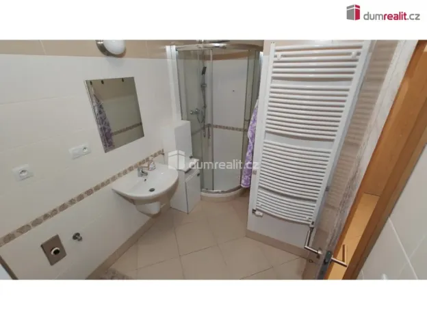 Pronájem bytu 1+kk, Praha - Horní Měcholupy, Hornoměcholupská, 37 m2