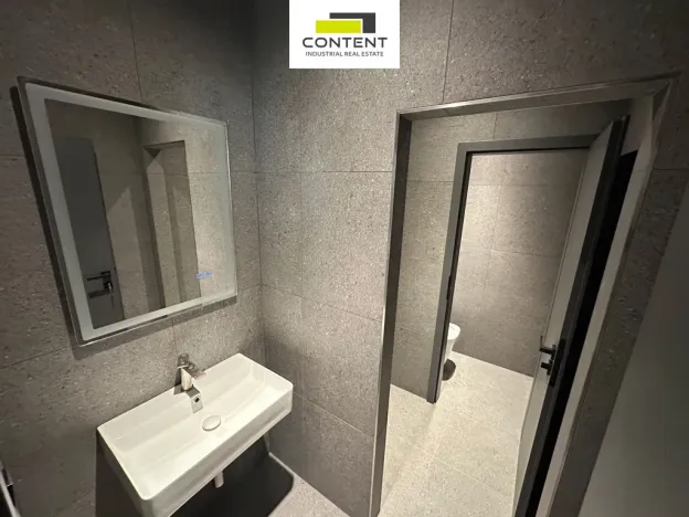 Pronájem obchodního prostoru, Nupaky, Komerční, 290 m2