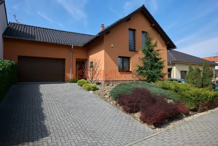 Prodej rodinného domu, Hustopeče, Gen. Peřiny, 201 m2