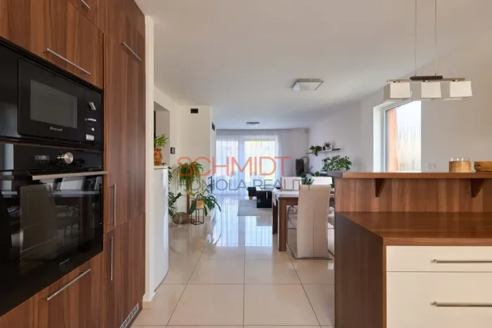 Prodej rodinného domu, Hustopeče, Gen. Peřiny, 201 m2