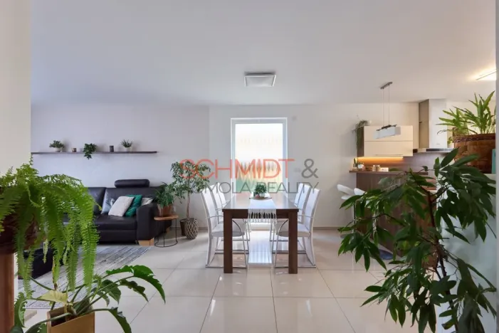 Prodej rodinného domu, Hustopeče, Gen. Peřiny, 201 m2