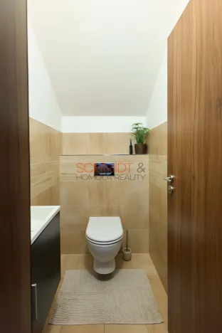 Prodej rodinného domu, Hustopeče, Gen. Peřiny, 201 m2