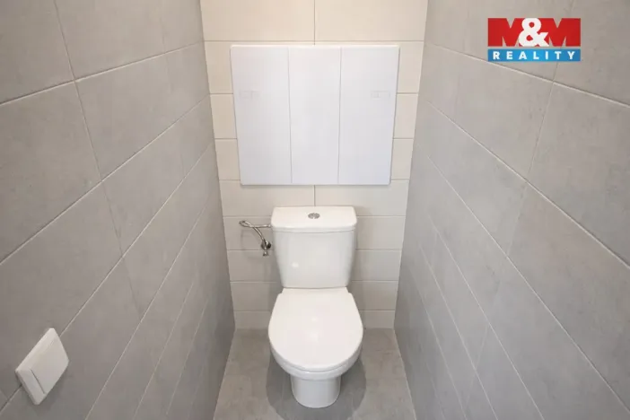 Pronájem bytu 1+1, Neratovice, Dr. E. Beneše, 37 m2