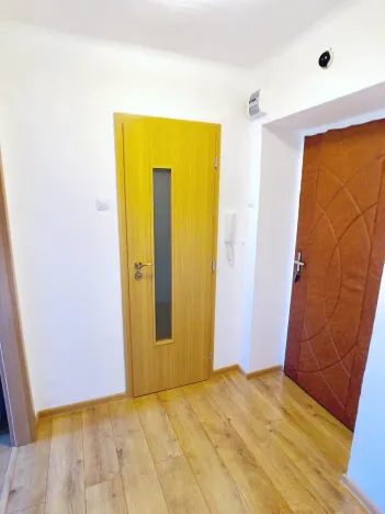 Pronájem bytu 1+1, Teplice, Ruská, 27 m2