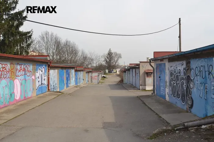 Pronájem garáže, Praha - Michle, Podle Kačerova, 18 m2