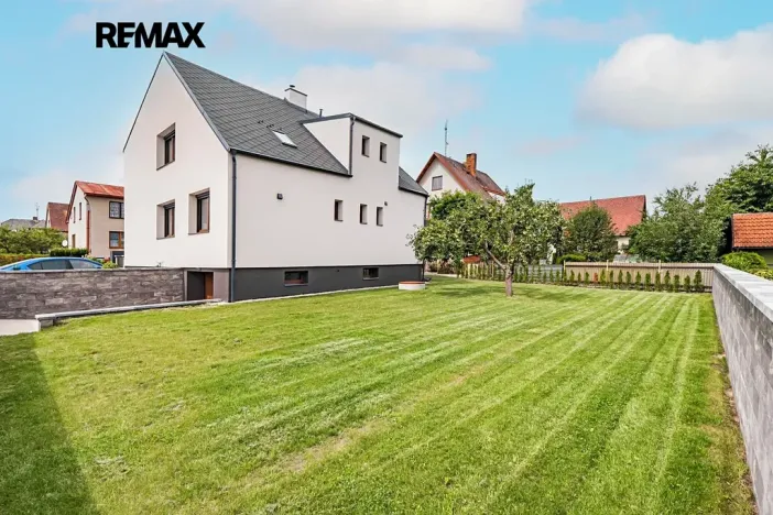 Prodej vily, Jindřichův Hradec, Spojovací, 183 m2