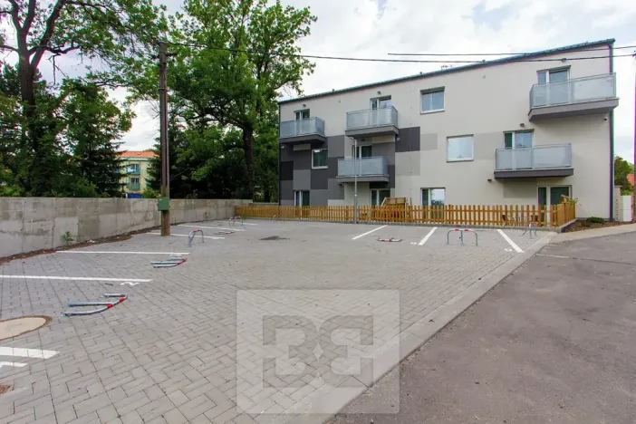 Pronájem bytu 2+kk, Tuchoměřice, V Kněžívce, 31 m2