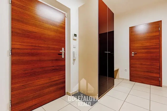 Pronájem bytu 2+kk, Jihlava, U Dlouhé stěny, 58 m2