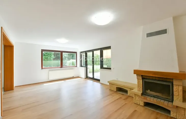 Pronájem vily, Průhonice, Jetelová, 370 m2