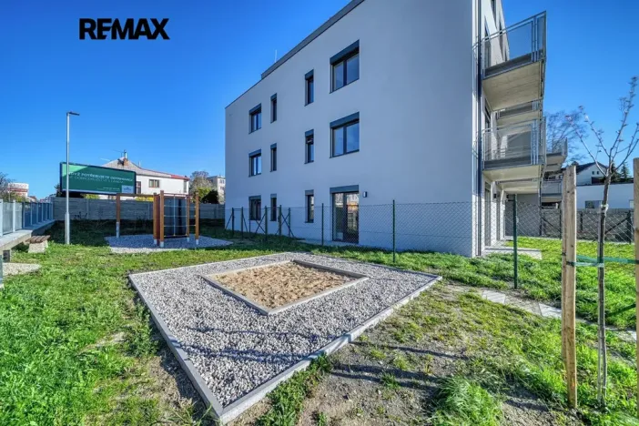 Pronájem bytu 2+kk, Kolín, Pražská, 54 m2