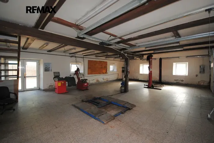 Prodej komerční nemovitosti, Církvice, 6984 m2