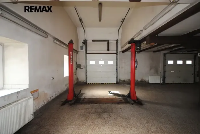 Prodej komerční nemovitosti, Církvice, 6984 m2