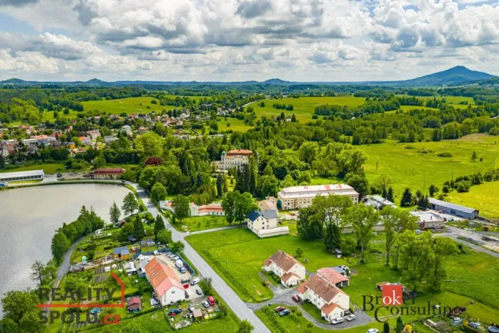 Prodej pozemku pro bydlení, Jablonné v Podještědí - Zámecká, 1942 m2
