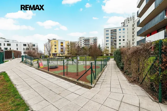 Prodej bytu 2+kk, Praha - Hlubočepy, Devonská, 64 m2