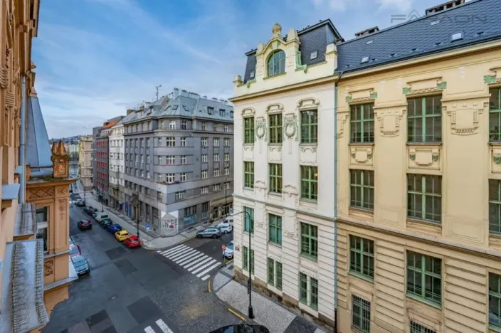 Pronájem bytu 2+1, Praha - Nové Město, Trojanova, 78 m2