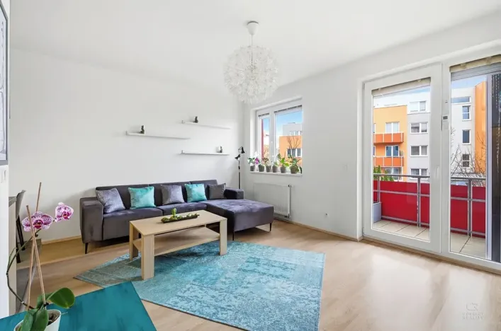 Prodej bytu 3+kk, Praha - Kyje, Sicherova, 64 m2