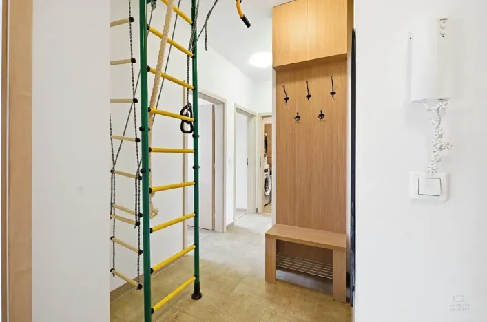 Prodej bytu 3+kk, Praha - Kyje, Sicherova, 64 m2