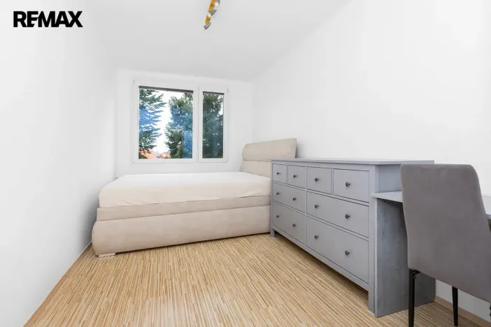 Prodej bytu 3+1, Hradec Králové - Pražské Předměstí, Baarova, 77 m2