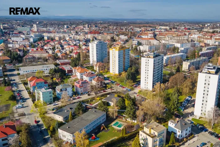Prodej bytu 3+1, Hradec Králové - Pražské Předměstí, Baarova, 77 m2