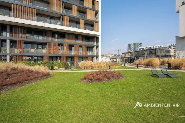 Prodej bytu 2+kk, Praha - Vysočany, Oktábcových, 72 m2