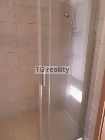 Pronájem bytu 1+1, Praha - Kamýk, Dolnojirčanská, 45 m2