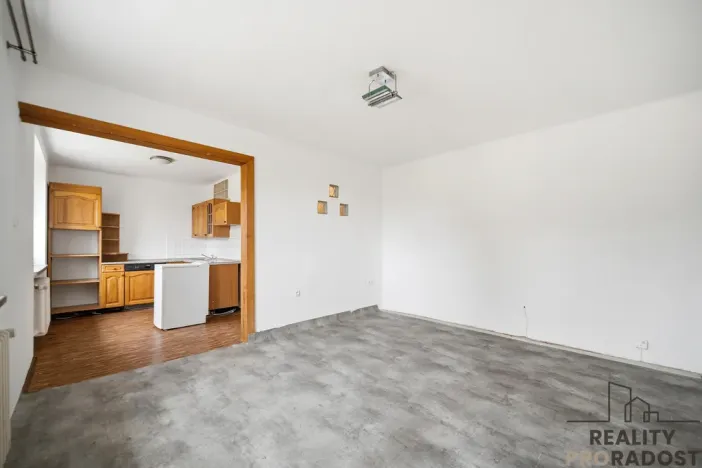 Prodej bytu 1+1, Rybitví, Činžovních domů, 30 m2