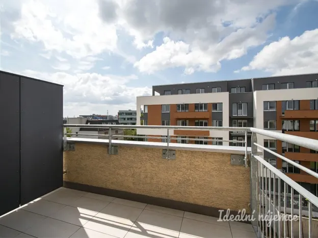 Pronájem bytu 2+kk, Praha - Třebonice, Do zahrádek I, 51 m2