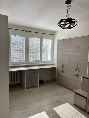 Pronájem bytu 3+1, Hradec Králové, Gagarinova, 70 m2