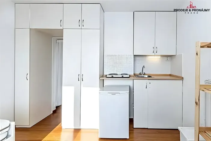 Prodej bytu 1+kk, Praha - Holešovice, Vinařská, 25 m2