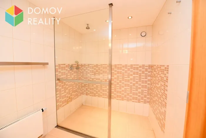 Pronájem bytu 2+kk, Králův Dvůr, Obchodní, 42 m2