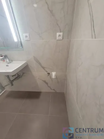 Pronájem bytu 2+kk, Liberec - Liberec V-Kristiánov, 8. března, 60 m2