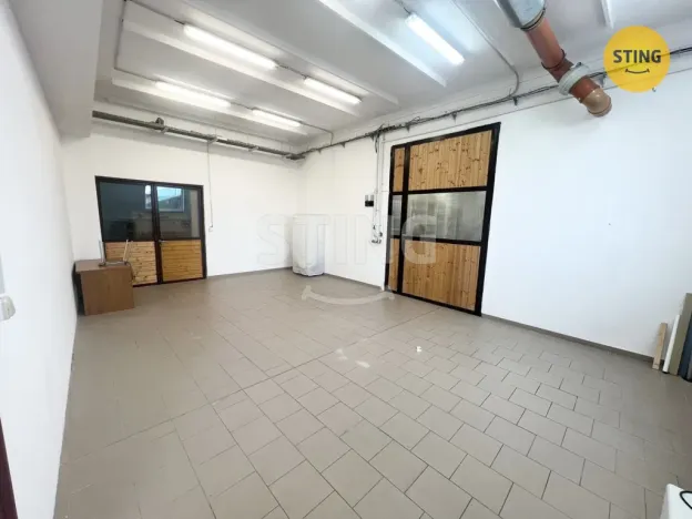 Pronájem skladu, Ostrava, Družební, 130 m2