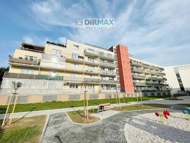 Pronájem bytu 1+kk, Plzeň - Jižní Předměstí, Goldscheiderova, 39 m2