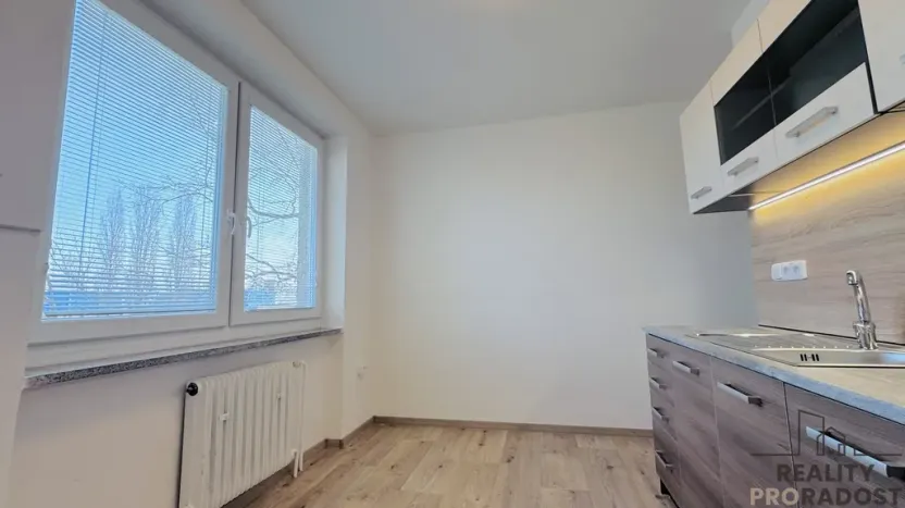 Pronájem bytu 3+1, Hodonín, třída Bří Čapků, 85 m2