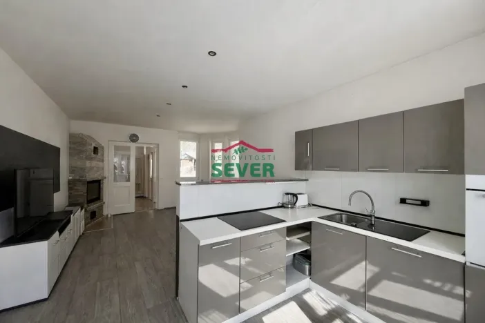 Prodej vícegeneračního domu, Bitozeves - Nehasice, 292 m2