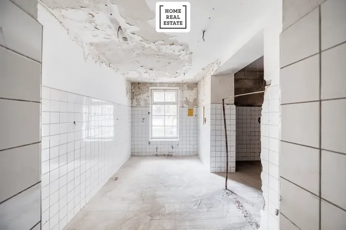 Prodej ubytování, Karlovy Vary, Studentská, 1886 m2