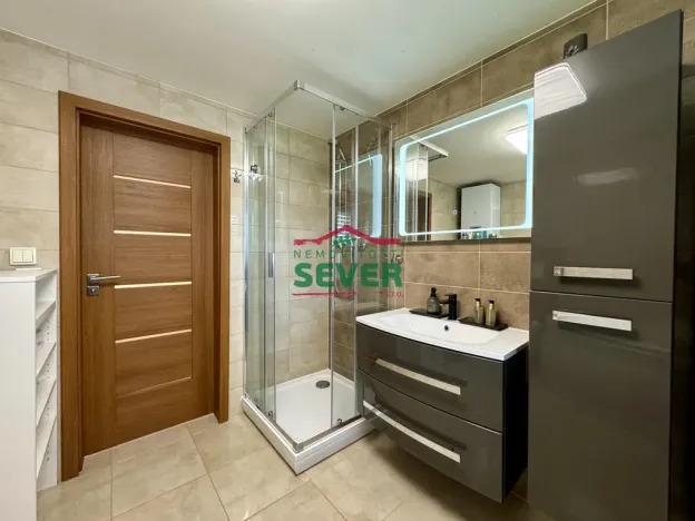 Prodej rodinného domu, Praha - Újezd nad Lesy, Novosibřinská, 220 m2