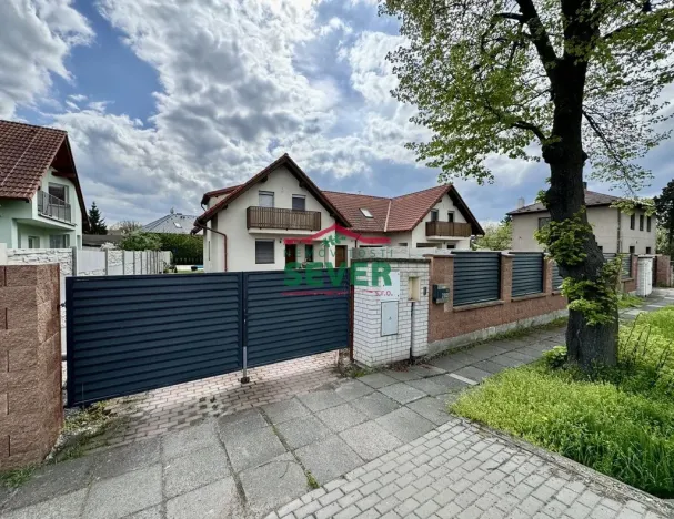 Prodej rodinného domu, Praha - Újezd nad Lesy, Novosibřinská, 220 m2