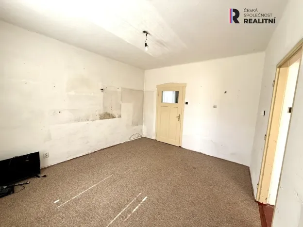 Prodej bytu 3+1, Lomnice, Kraslická, 80 m2