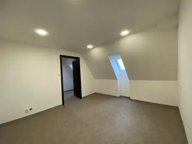 Pronájem bytu 2+kk, Teplice, J. K. Tyla, 80 m2